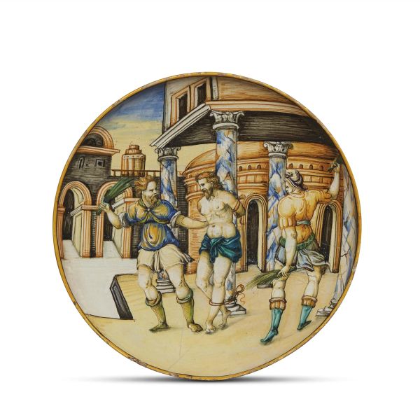 A FOOTED DISH, URBINO OR DUCHY OF URBINO, HALF 16TH CENTURY 