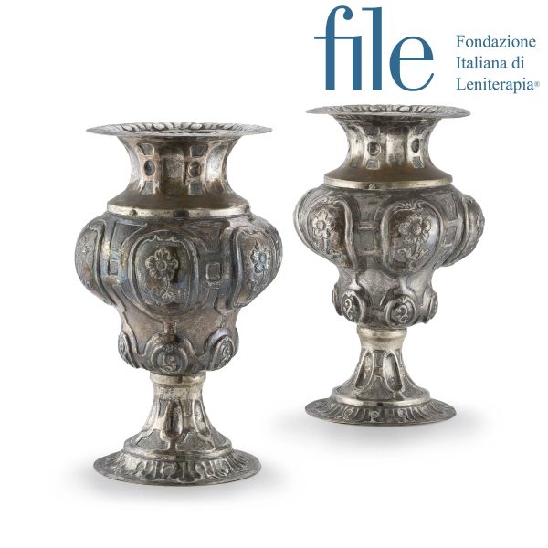 PAIR OF LITTLE SILVER VASES, 19TH CENTURY