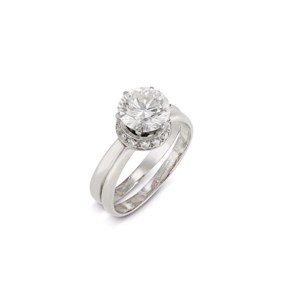 



DIAMOND RING IN 18KT WHITE GOLD