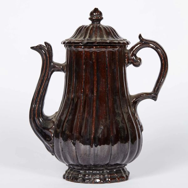A COFFEE POT, SAVONA OR LIGURIA, SECOND HALF 18TH CENTURY