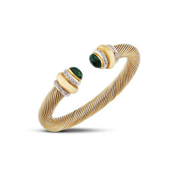 EMERALD AND DIAMOND BANGLE BRACELET IN 18KT TWO TONE GOLD