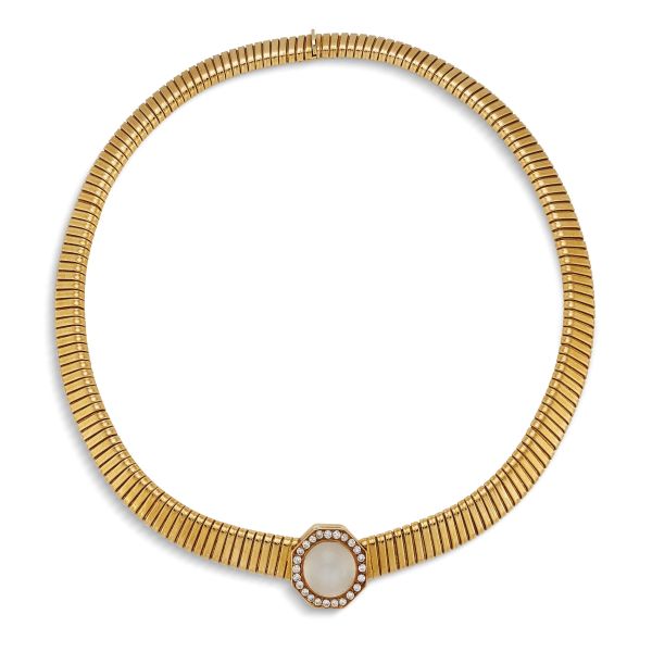 TUBOGAS MOONSTONE AND DIAMOND NECKLACE IN 18KT YELLOW GOLD