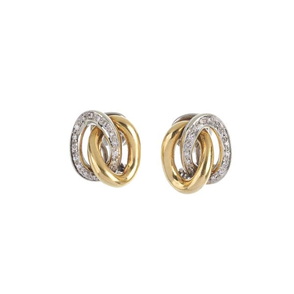 



INTERLINKED LOOP EARRINGS IN 18KT TWO TONE GOLD