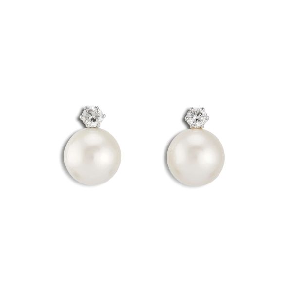 SOUTH SEA PEARL AND DIAMOND EARRINGS IN 18KT WHITE GOLD