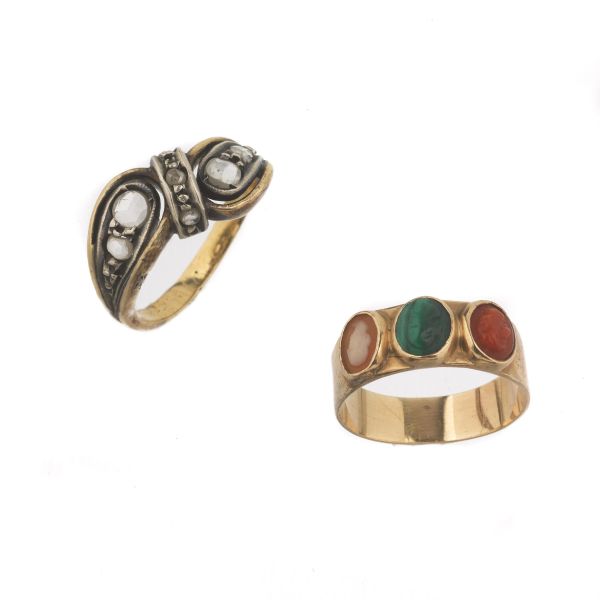 TWO RINGS IN GOLD AND SILVER