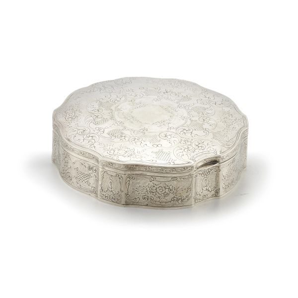   PAIR OF STERLING SILVER SAUCE BOAT, LONDON, 1819, MARK OF PAUL STORR