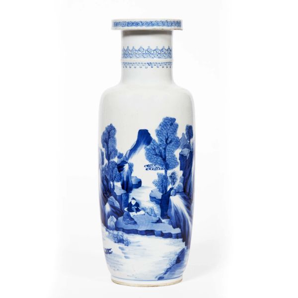 A VASE, CHINA, QING DYNASTY, 19TH CENTURY