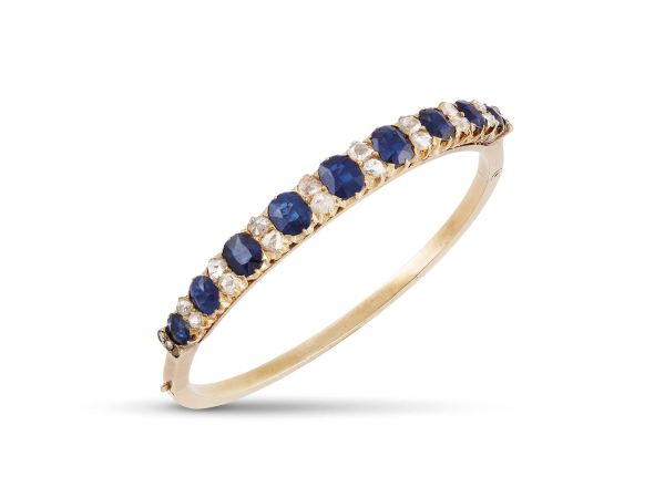 SAPPHIRE AND DIAMOND BANGLE IN 18KT YELLOW GOLD