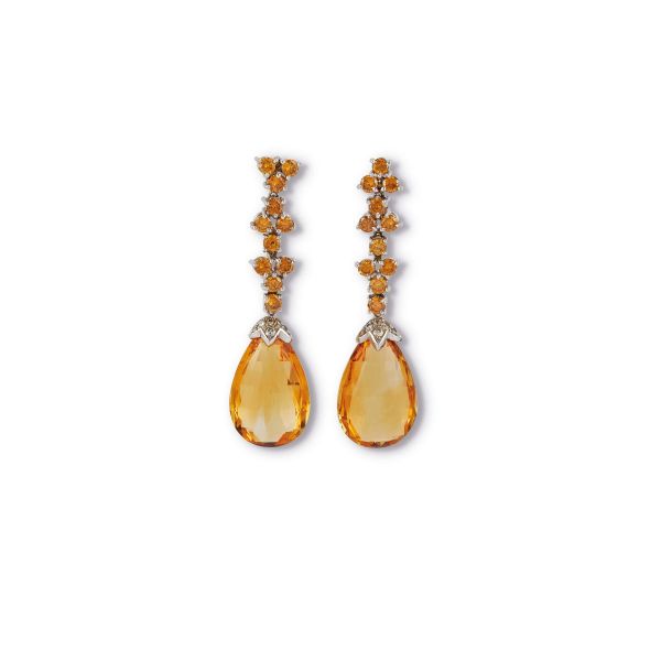 



DIAMOND AND CITRINE QUARTZ IN 18KT WHITE GOLD