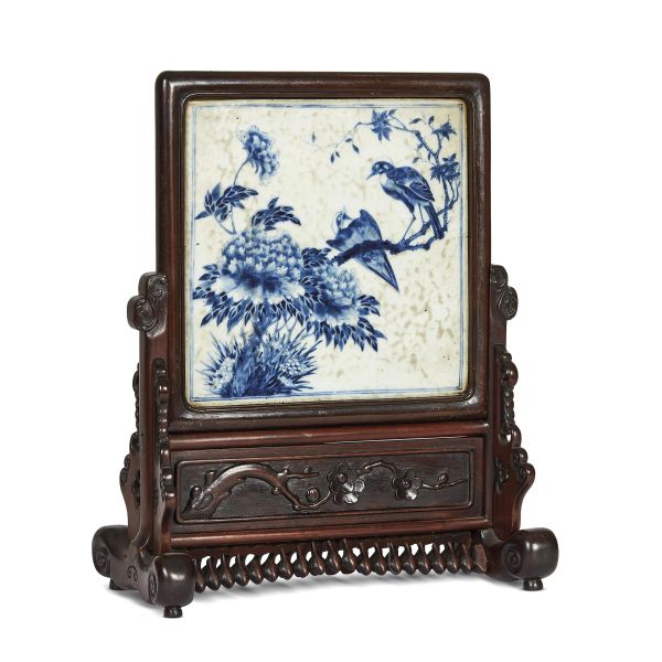 A SCREEN WITH PLAQUE, CHINA, QING DYNASTY, SEC. XIXPLAQUE, CHINA, QING DYNASTY, 19TH CENTURY