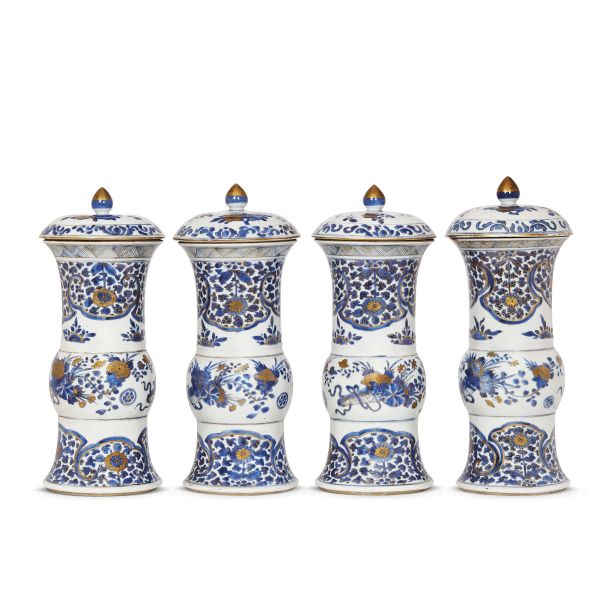 



FOUR COVERED VASES, CHINA, QING DYNASTY, 18TH CENTURY