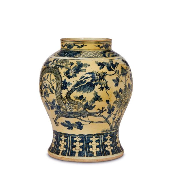 



VASO IN PORCELLANA BIANCO BLU, CINA, DINASTIA QING, SEC. XVIII