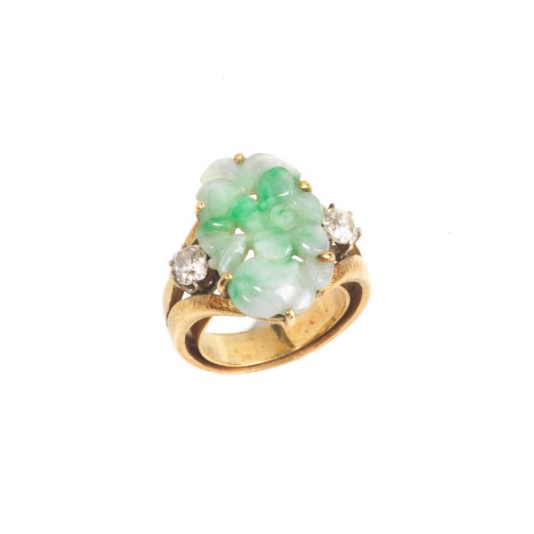 JADE AND DIAMOND RING IN 18KT TWO TONE GOLD
