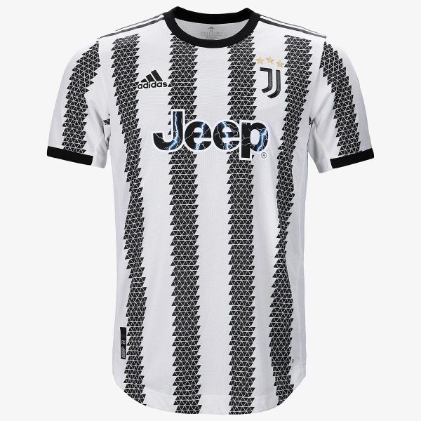 Due Magliette Ufficiali Firmate Juventus Football Club