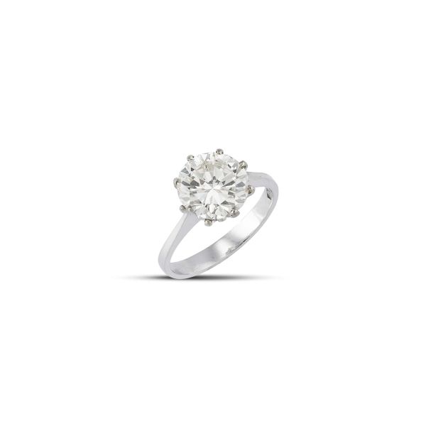 



DIAMOND SOLITAIRE RING IN 18KT WHITE GOLD