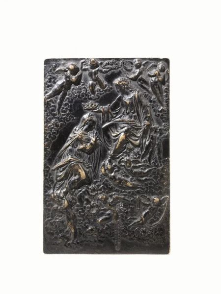 PLACCHETTA, ITALIA SETTENTRIONALE, FINE SECOLO XVI, in bronzo raffigurante l'Incoronazione della Vergine. Sul retro etichetta &quot;SCHUBERT ANTICHIT&Agrave; MILANO&quot;,