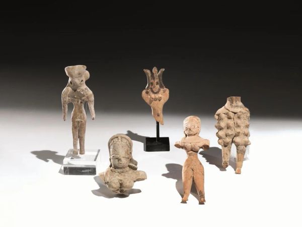  Tre statuette frammentarie 