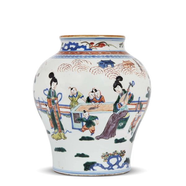 A VASE, CHINA, QING DYNASTY, 17TH CENTURY
