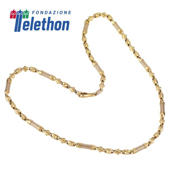 CHAIN NECKLACE IN 18KT YELLOW GOLD