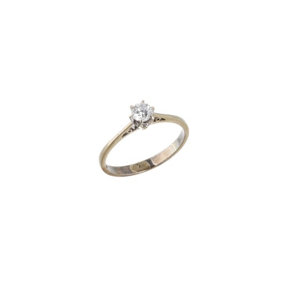 SOLITAIRE DIAMOND RING IN 18KT WHITE GOLD