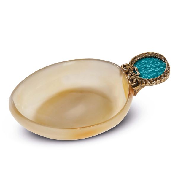 



A RUSSIAN KOVSH, EARLY 20TH CENTURY