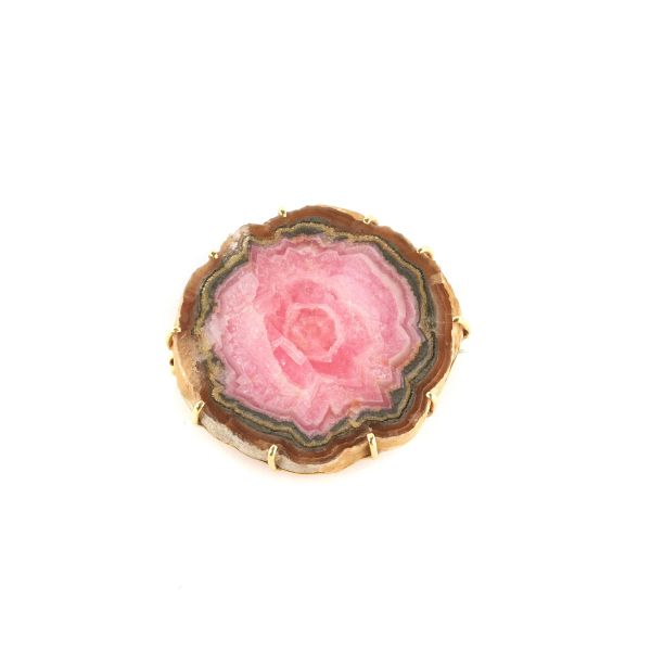 HARD STONE BROOCH IN 18KT YELLOW GOLD