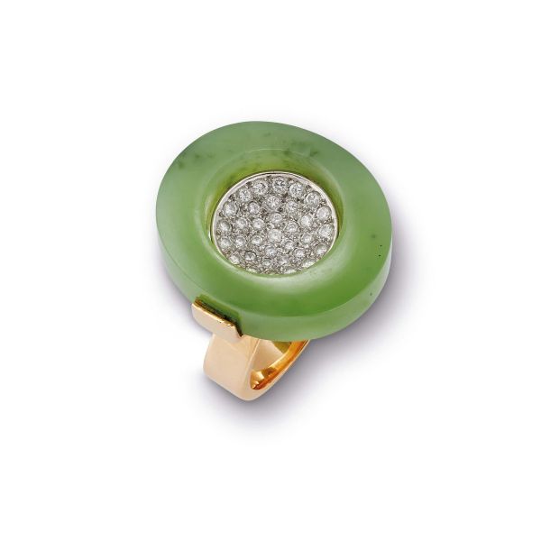 



ANELLO CON GIADA E DIAMANTI