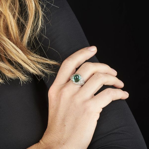 ANELLO CON SMERALDO COLOMBIANO E DIAMANTI