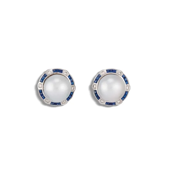 



SOUTH SEA PEARL SAPPHIRE AND DIAMOND STUD EARRINGS IN PLATINUM