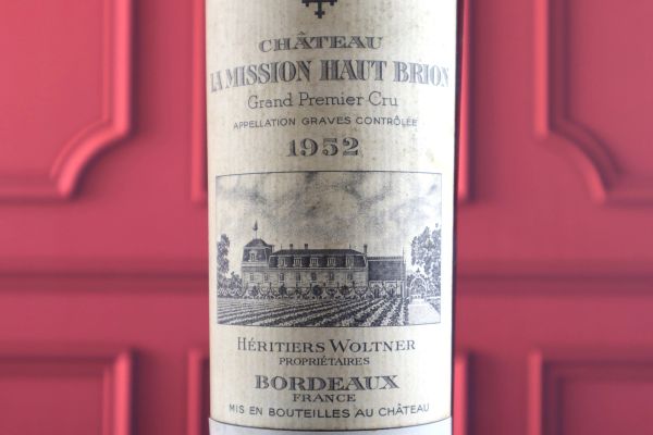 



Ch&acirc;teau La Mission Haut-Brion 1952