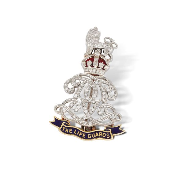 



REGIMENTAL BROOCH IN GOLD