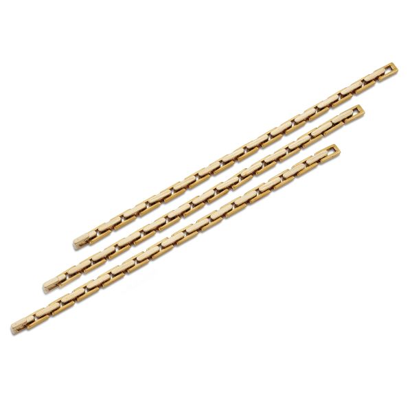



POMELLATO THREE CHAIN BRACELETS IN 18KT TWO TONE GOLD