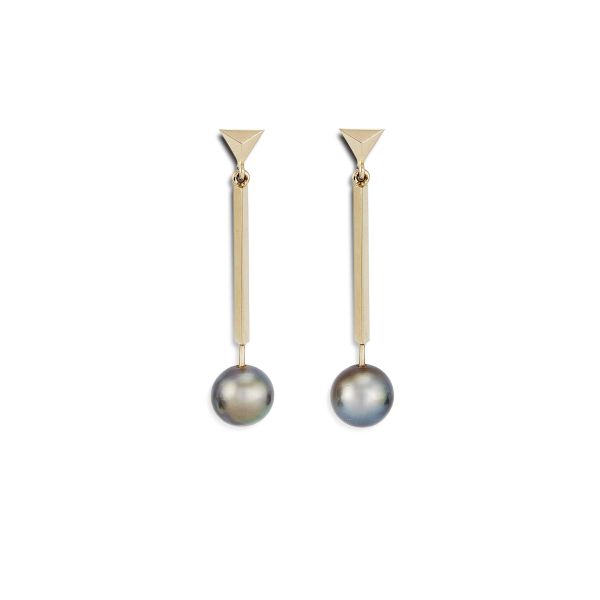 



PEARL DROP EARRINGS IN 18KT WHITE GOLD BY ALBA POLENGHI LISCA 