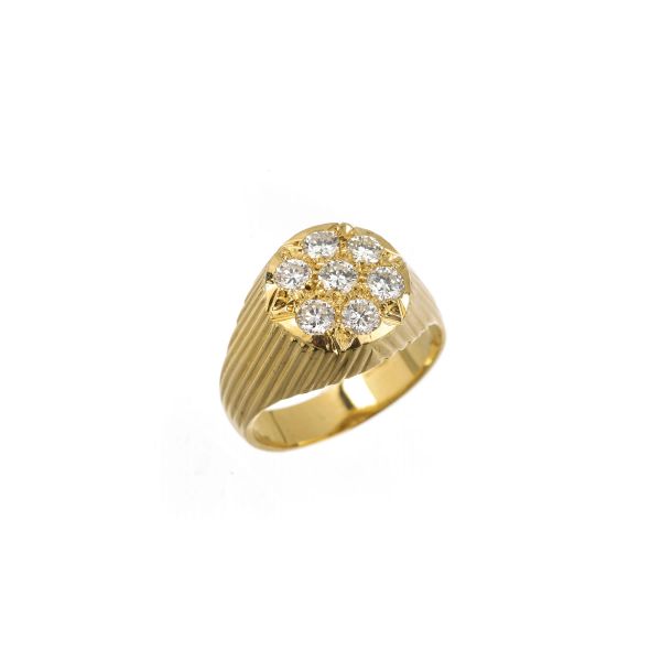 



ANELLO CHEVALIER CON DIAMANTI