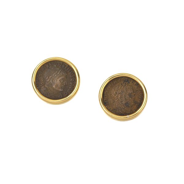 



COIN CLIP EARRINGS IN 18KT YELLOW GOLD