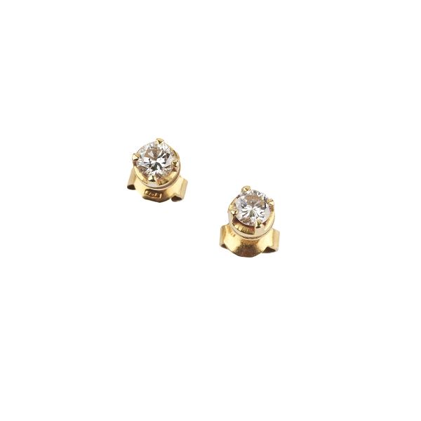 



DIAMOND STUD EARRINGS IN 18KT YELLOW GOLD