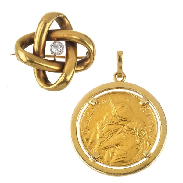 BROOCH WITH A PENDANT IN 18KT YELLOW GOLD