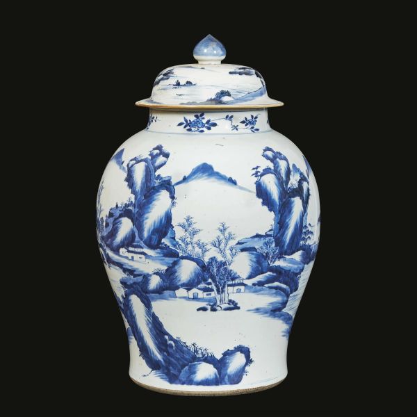 A VASE WITH COVER, CHINA, QING DYNASTY, 17TH-18TH CENTURIES