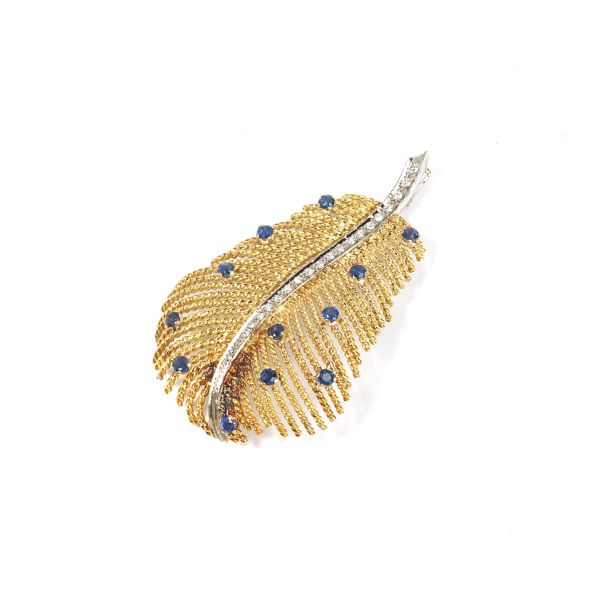 SAPPHIRE AND DIAMOND LEAF BROOCH IN 18KT TWO TONE GOLD