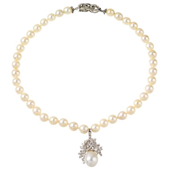 



PEARL AND DIAMOND NECKLACE IN 18KT WHITE GOLD