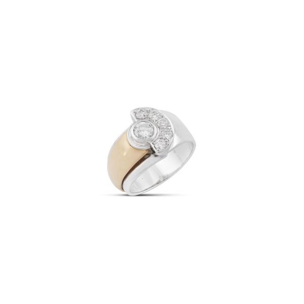 DIAMOND BAND RING IN 18KT TWO TONE GOLD