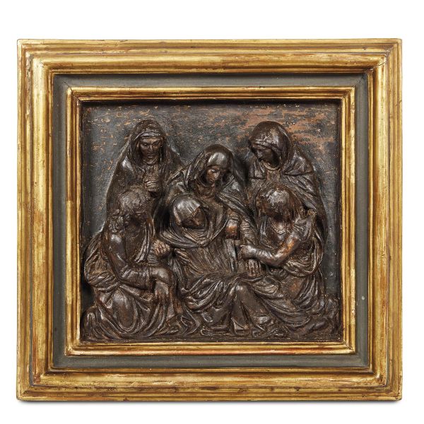 After Agnolo di Polo, Tuscan, 16   th    century, A Spasm of the Virgin, carved wood with golden frame, 33,5x35,5 cm