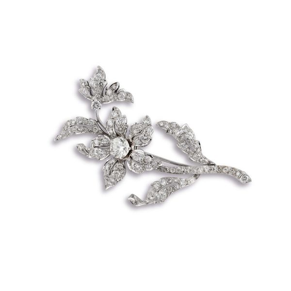 



DIAMOND EN TREMBLAND BROOCH IN 18KT WHITE GOLD