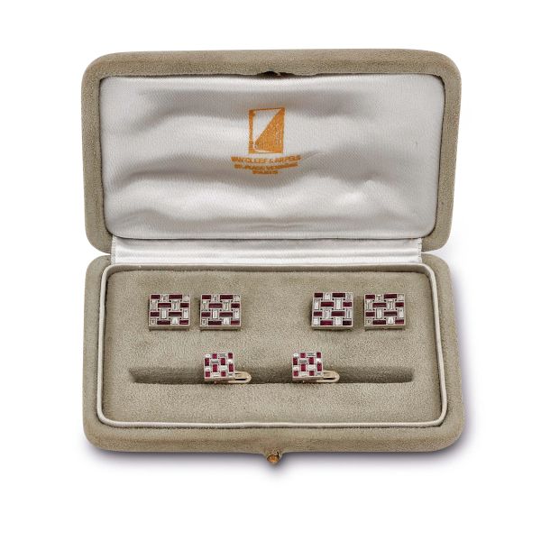 VAN CLEEF & ARPELS SET DA SPARATO CON RUBINI E DIAMANTI