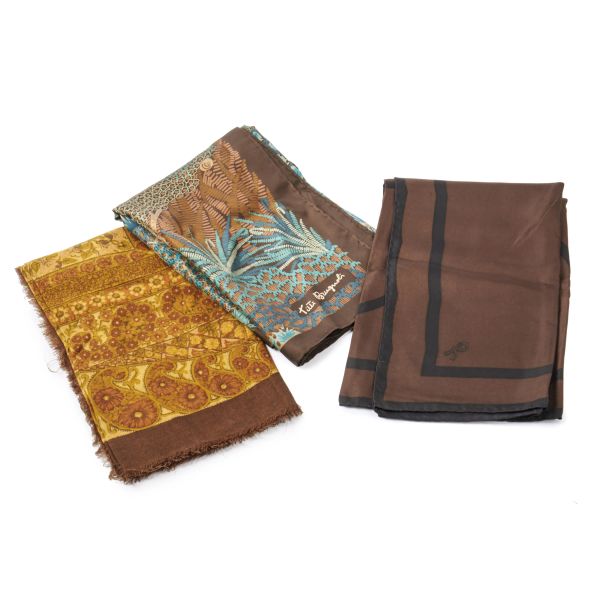 



TRE FOULARD