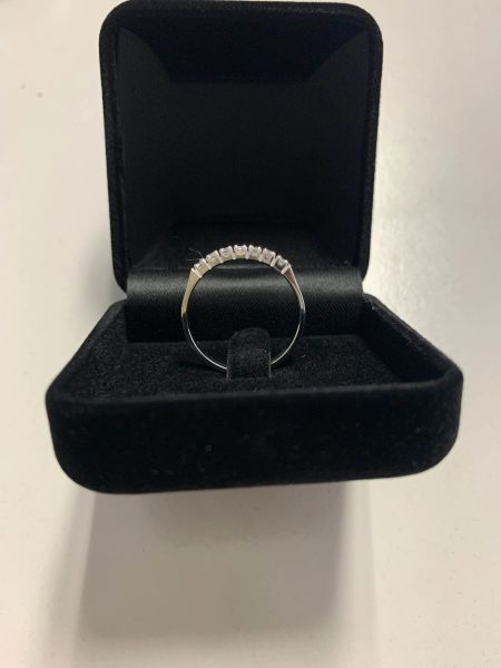 Famiglia Ron Yekutiel - Anello in Oro Bianco con Diamanti