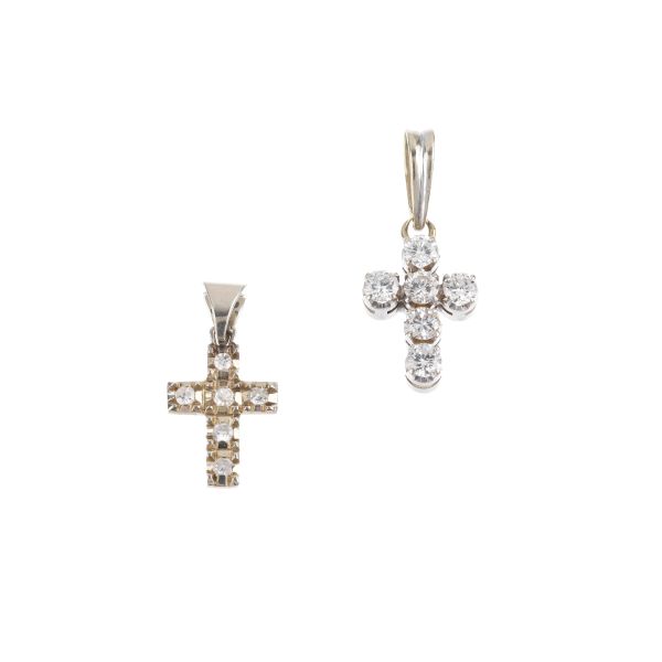 



TWO DIAMOND CROSS-SHAPED PENDANTS IN 18KT WHITE GOLD