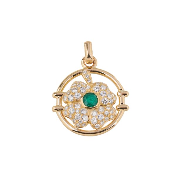 EMERALD AND DIAMOND PENDANT IN 18KT YELLOW GOLD