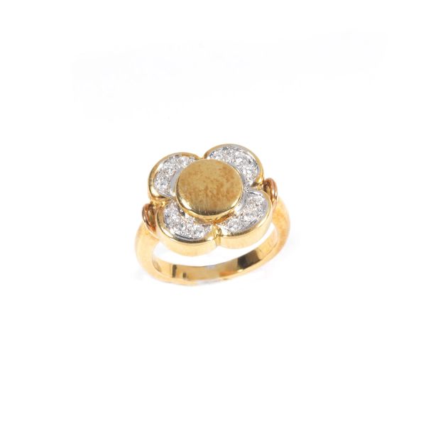 DIAMOND FOUR LEAF CLOVER RING IN 18KT YELLOW GOLD
