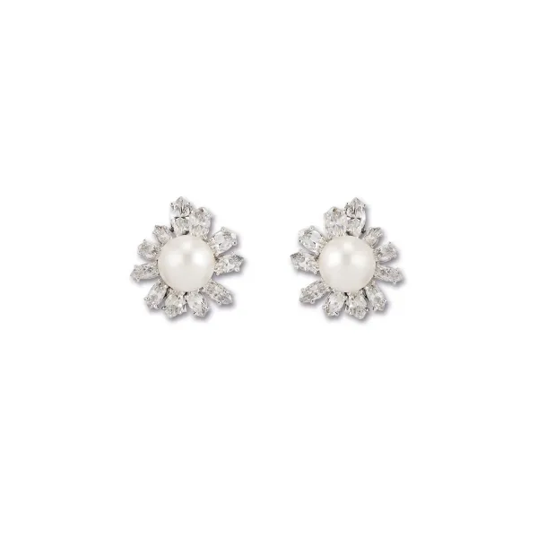 



NATURAL PEARL AND DIAMOND EARRINGS IN PLATINUM